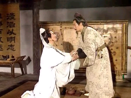 ���� �T���� é�]