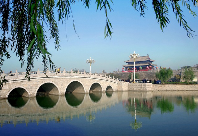 ����ų���ɫ