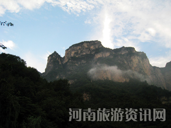 ����� ���