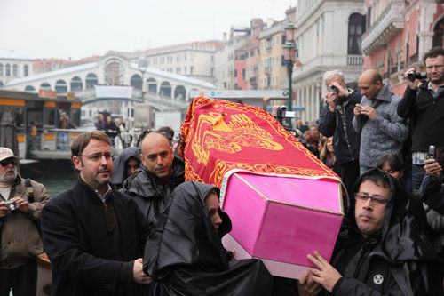 ����˹�� ���� ��Y