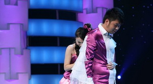 1��24�տ옷�󱾠I Happyţyear �´��؄e��(ji��)Ŀ