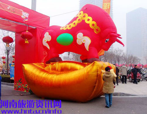 民俗文化活動(dòng)周 充氣牛 牛氣沖天