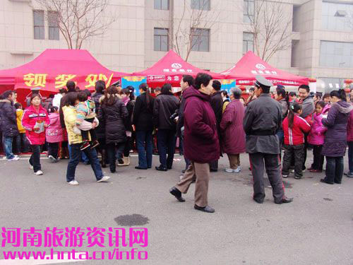 猜燈謎 領(lǐng)獎(jiǎng)品