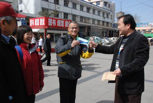 ���(y��ng)���� 1000�f(w��n) �����T(m��n)Ʊ ���M(f��i)ٛ(z��ng)��