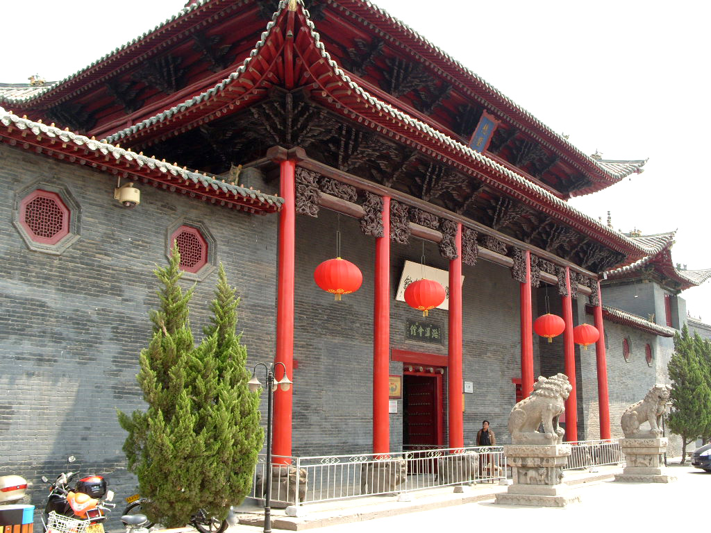 5��18�� ���(y��ng) ���M(f��i)���c(di��n) 