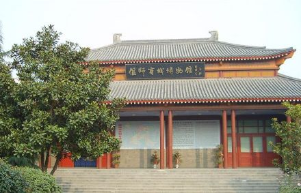 5��18�� ���(y��ng) ���M(f��i)���c(di��n) 