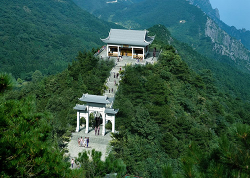 ��ꖹ�ʼ�h���Aɽ�����L(f��ng)���^(q��)