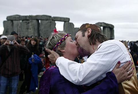 ����(gu��)�ο� Ӣ��(gu��) ��ʯ� ӭ ����  