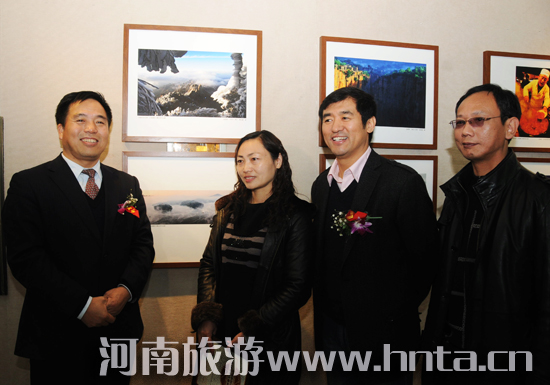 &ldquo;�����еĺ���&rdquo;�׌�ȫ��(gu��)���ΔzӰ��ِ�A�M��Ļ