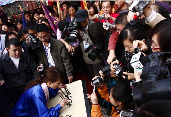 ���l(xi��ng)��ɏɽ&ldquo;�ž�&rdquo;������(ji��)������g���TƱ