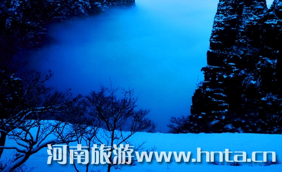 ���ݳ��l(f��)�f��ɽ������ѩ�����{��·