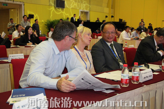 ���e�������LՓ��