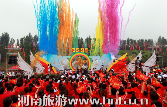 �ܱ����o(j��)�z�M�L(zh��ng)��ϯ2012�������A���l(xi��ng)�L(f��ng)���λ��(d��ng)