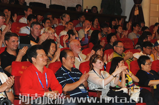 �������γ������L(zh��ng)Փ���c��(hu��)���e����ꖵǷ⿼��