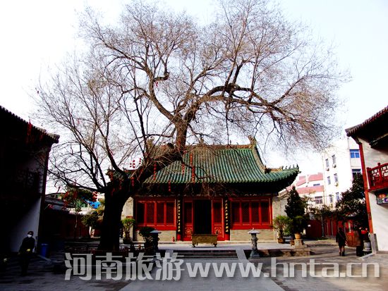 ���ݳ���R�´��Ļ��R��(hu��) ���ܵص����gζ