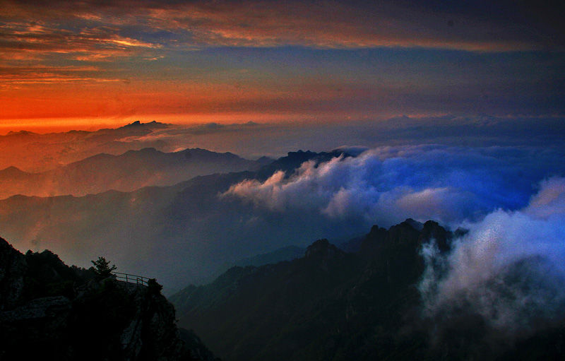 2013���ο�ԇ�F(xi��n)��ƪ֮�Ͼ�ɽ���^(q��)