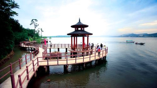 ����ɽ�L(f��ng)���^(q��)