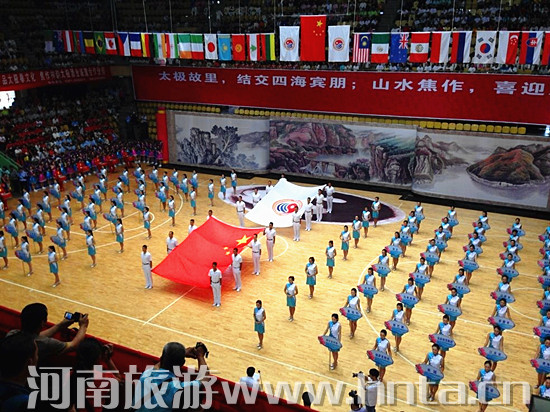 ���ߌý������H̫�Oȭ������ِ��2013���_ɽ���ι�(ji��)�Ŵ���(ji��)���L(f��ng)