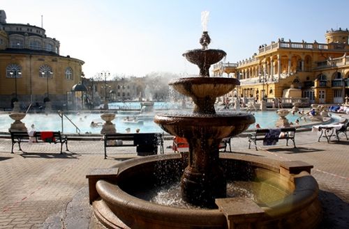 ���伾��(ji��)��Ů��� ���M(j��n)����ʮ�󶬼����΄ٵ�