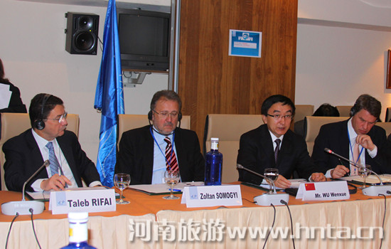 ����ʡ��ϯ�׌�(li��n)�χ��������νM��ȫ�����οɳ��m(x��)�l(f��)չ�^�y�c��� 