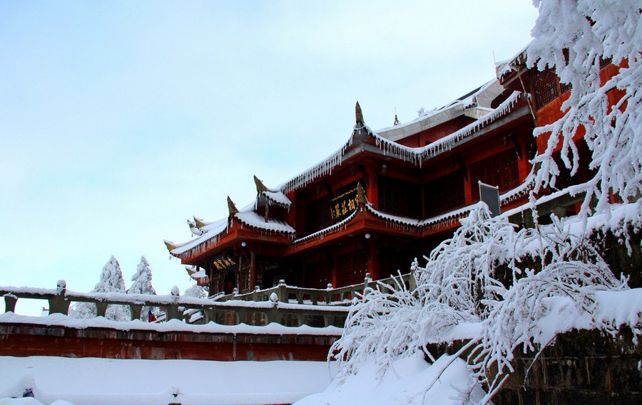 ����&ldquo;��&rdquo;�� ����(n��i)��ɽѩ���P�c(di��n)