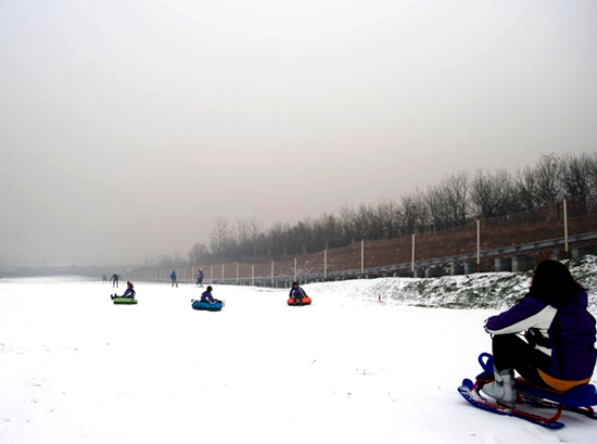 ���(y��ng)������һ��(gu��)�H�Դ��ͻ�ѩ��(ch��ng)