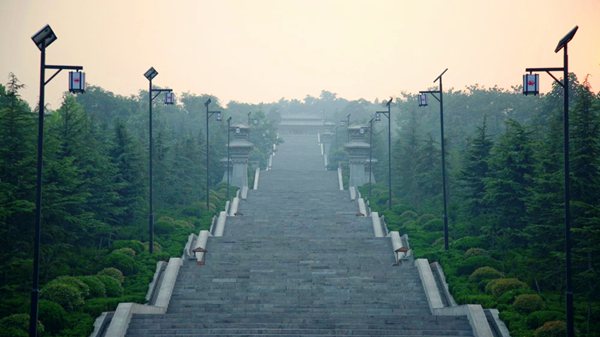 ���κ�ȥ̎ 18���е�ɽ���x���]