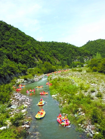 ����Ư��