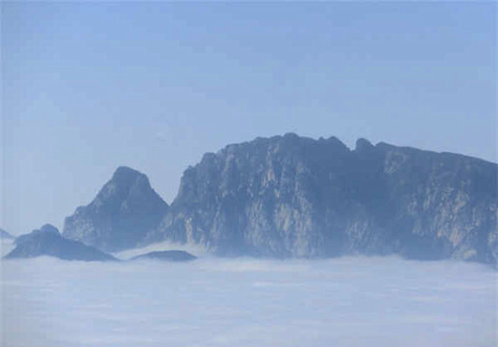 �Ƿ���ɽ�ƺ�