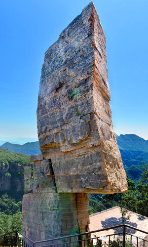 ��üɽ&ldquo;�w����ʯ&rdquo;