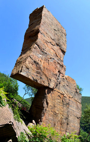 ��üɽ&ldquo;�w����ʯ&rdquo;