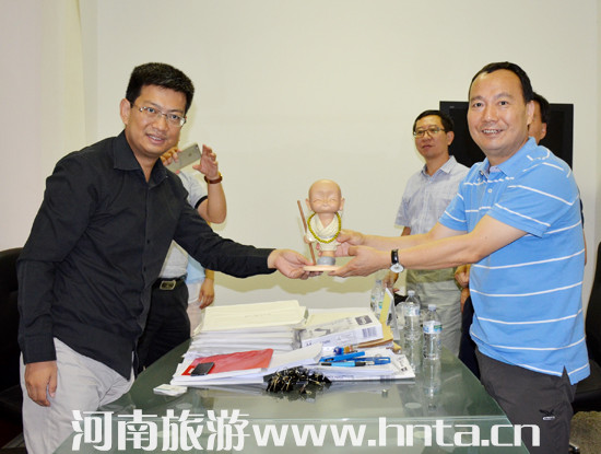 2015��������m������(hu��)���ϻ��(d��ng)���_(k��i)Ļʽ�ߺ��������ƽ���(d��ng)ȡ�ÈA�M�ɹ�