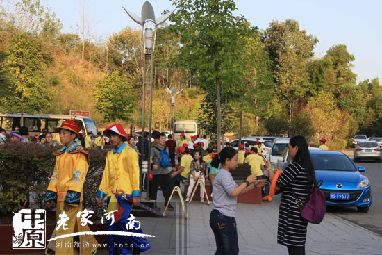 ���˷���(gu��)�c�����������Aɽӭ��(l��i)�����ο�