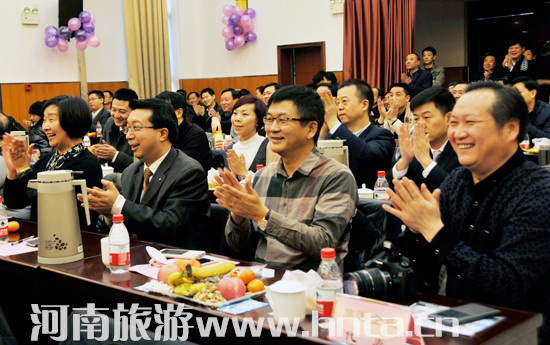 �Ҿ��e�k2016ӭ�´���Ԓ��(hu��)