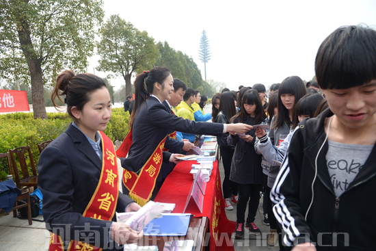 ʡ���ξ�&ldquo;���ξS��(qu��n)ֱͨ܇(ch��)&rdquo;�?c��)덿�ɽ���^(q��)