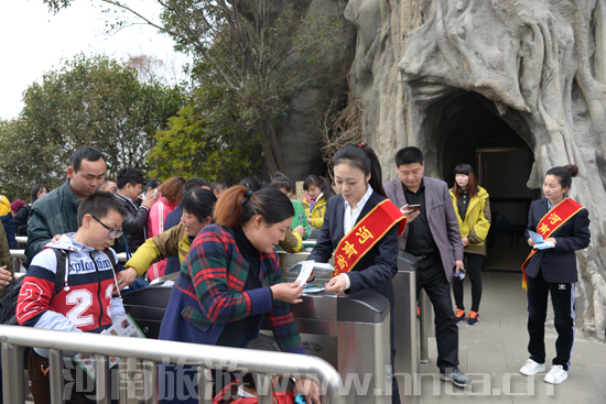 ʡ���ξ�&ldquo;���ξS��(qu��n)ֱͨ܇(ch��)&rdquo;�?c��)덿�ɽ���^(q��)