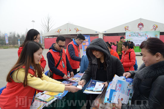 ʡ���ξֽM���_չ&ldquo;3.15&rdquo;��(gu��)�H���M(f��i)�ߙ�(qu��n)�����������(d��ng)