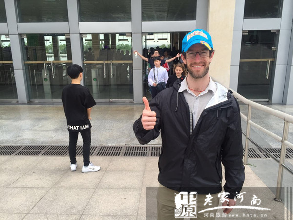 ���_ɽ�ЌW(xu��)�Ј��� ӭ�������ЌW(xu��)���ΈF(tu��n)�(du��)