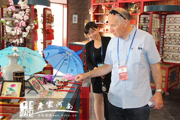 ����(gu��)���γ������L(zh��ng)����F(tu��n)�W�R���ݷ��؅��^����