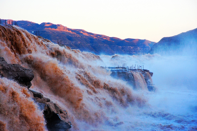 �������ξֆ���(d��ng)&ldquo;�Ї�ʮ��Ʒ���ξ�·&rdquo;�u�x���(d��ng)