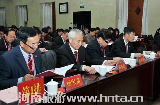 �Ҿ�ֱ�ٙC�P�hί�A�M��ɓQ��