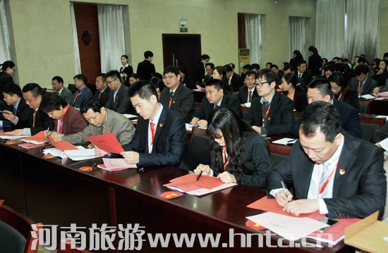 �Ҿ�ֱ�ٙC(j��)�P(gu��n)�hί�A�M��ɓQ��