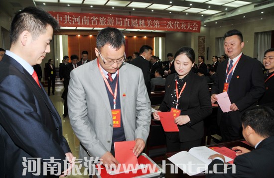 �Ҿ�ֱ�ٙC(j��)�P(gu��n)�hί�A�M��ɓQ��