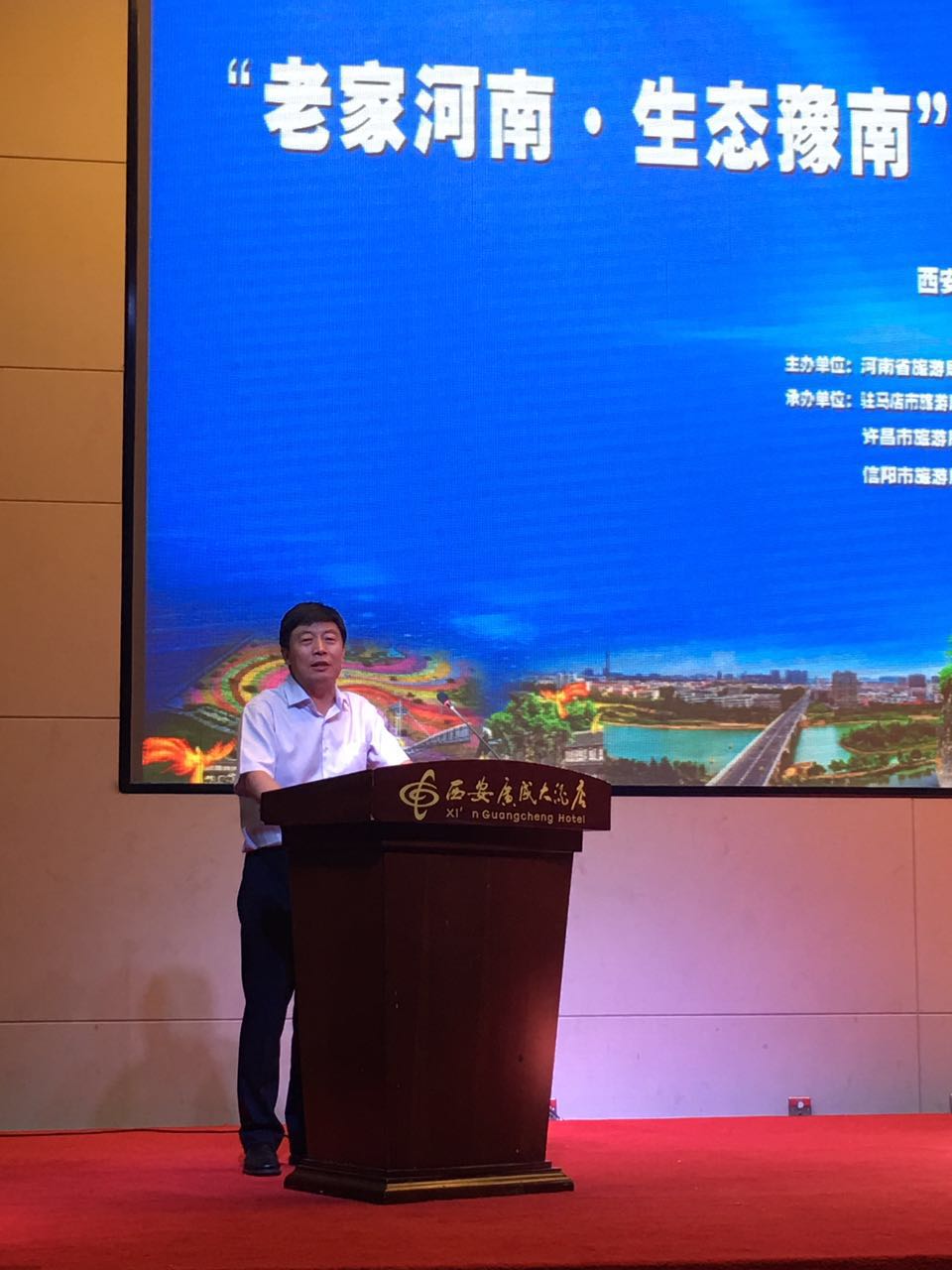 &ldquo;�ϼҺ���&bull;���B(t��i)ԥ��&rdquo;���e֮�������ƽ��(hu��)�������e�k