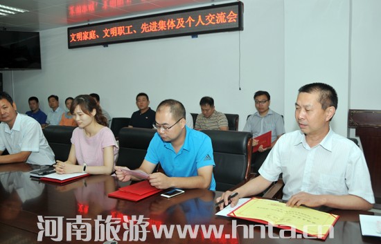 �Ҿ��e�k������ͥ�������������M���w�����˽�����